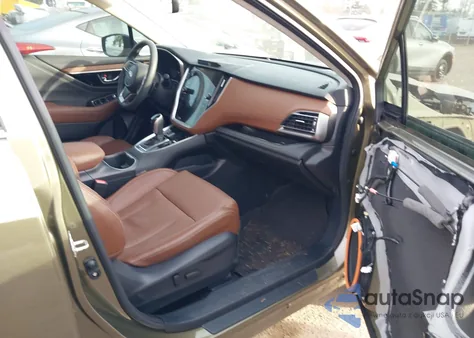 2021 Subaru Outback Touring Xt z USA, uszkodzony, nr VIN 4S4BTGPD0M3118180